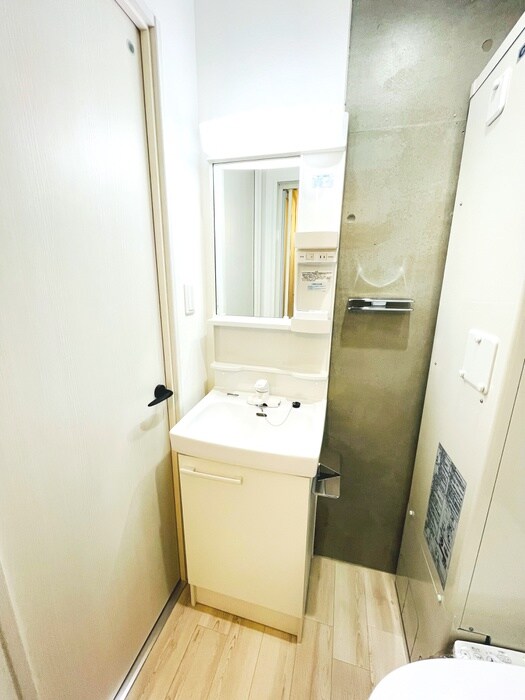 物件内観写真12　(洗面)