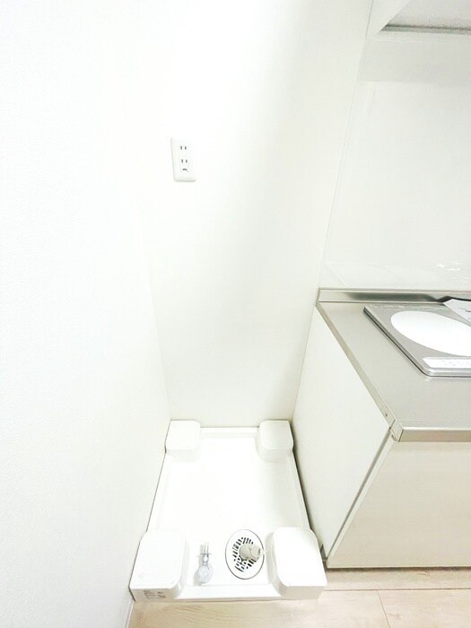 物件内観写真15　(洗濯機置場)