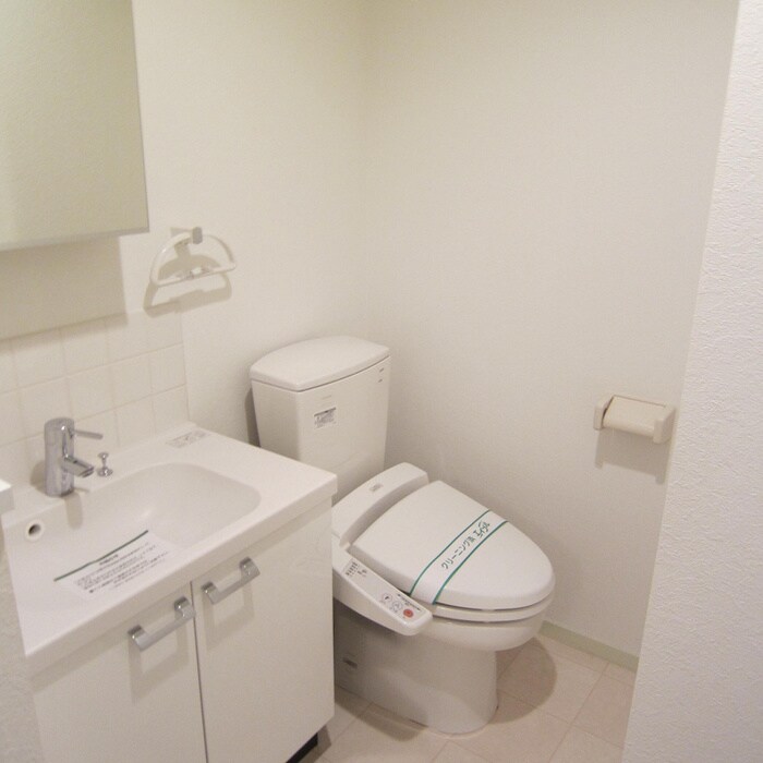 物件内観写真14　(トイレ)