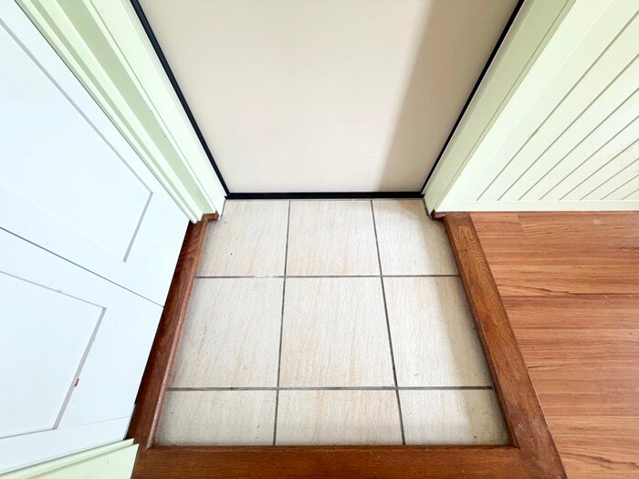 物件内観写真22　(玄関)