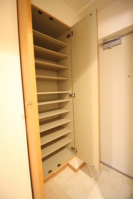 物件内観写真17　(靴箱)