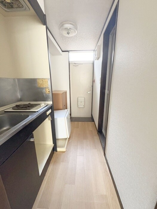 物件内観写真18　(廊下)