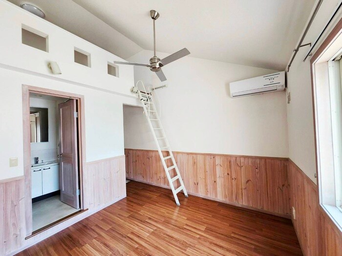 物件内観写真4　(居室)