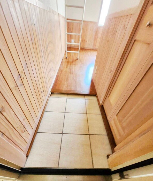 物件内観写真14　(玄関)