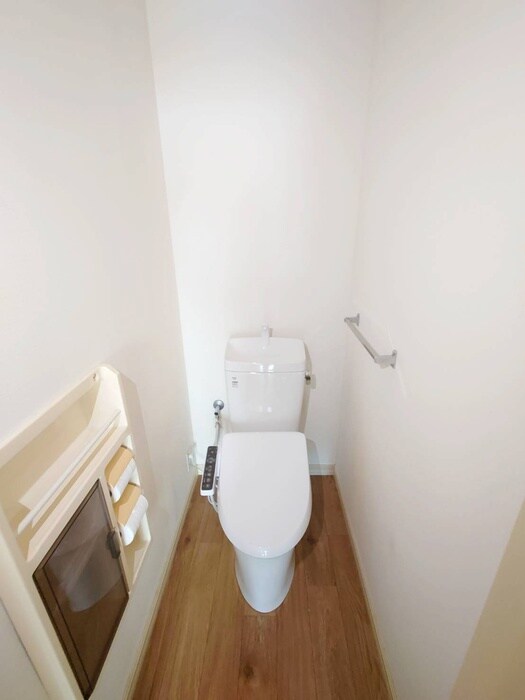 物件内観写真12　(トイレ)