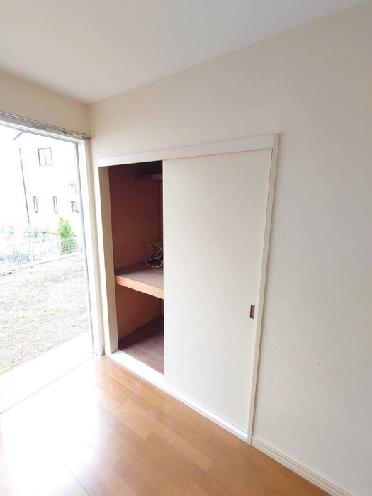 物件内観写真17　(収納)