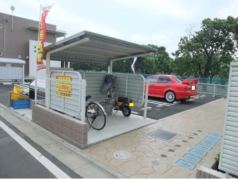 物件外観写真2　(駐車場)