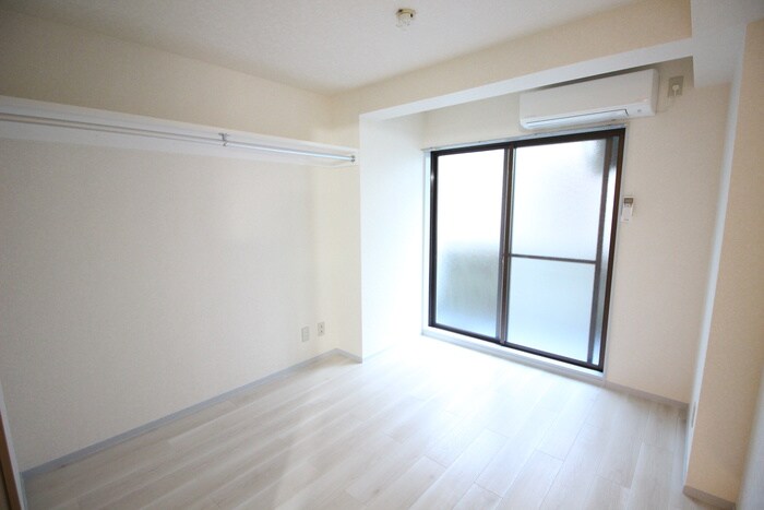 物件内観写真15　(居室)