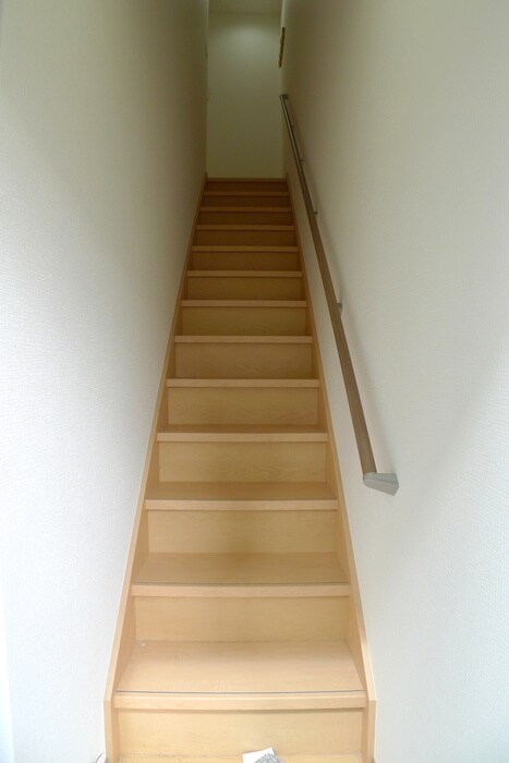 物件内観写真5　(玄関)