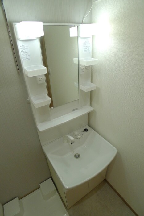 物件内観写真11　(洗面)