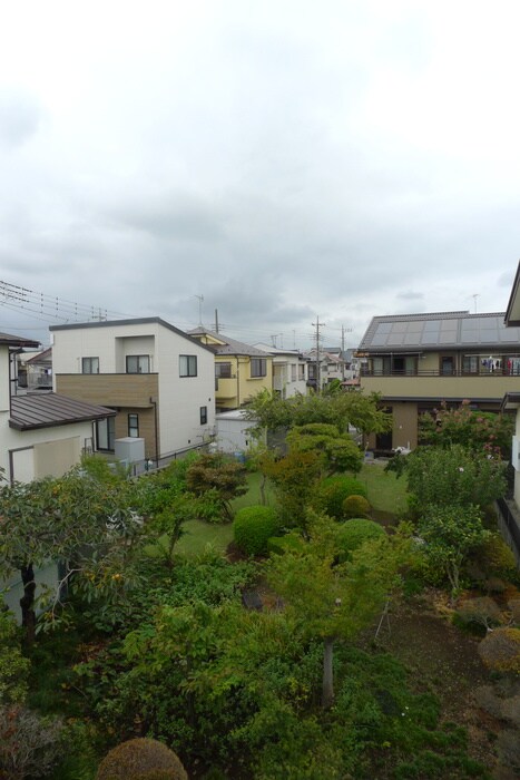 物件内観写真14　(室内からの展望)