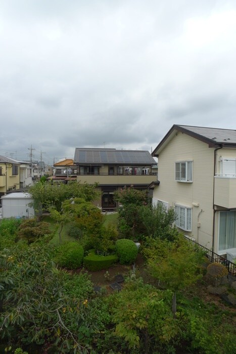 物件内観写真14　(室内からの展望)