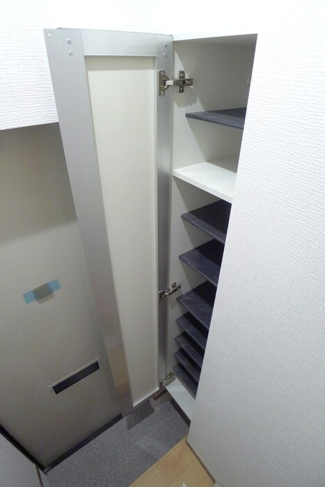 物件内観写真15　(靴箱)