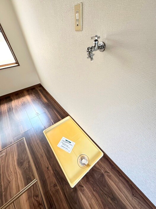 物件内観写真14　(洗濯機置場)