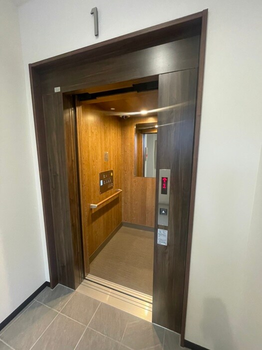 物件外観写真5　(建物設備)