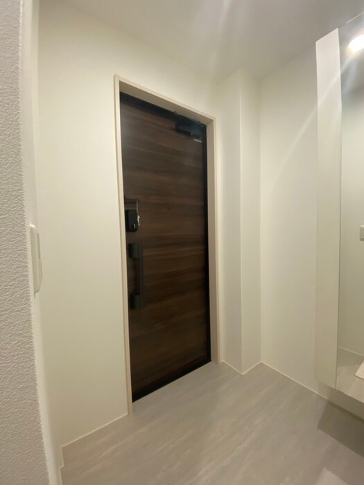 物件内観写真17　(玄関)