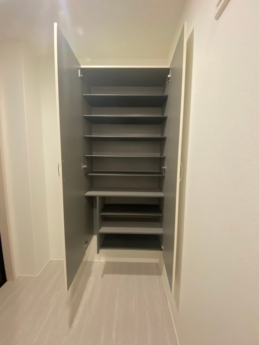 物件内観写真18　(靴箱)