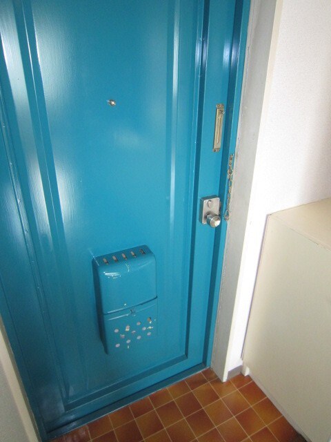 物件内観写真10　(玄関)