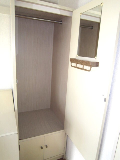 物件内観写真10　(収納)