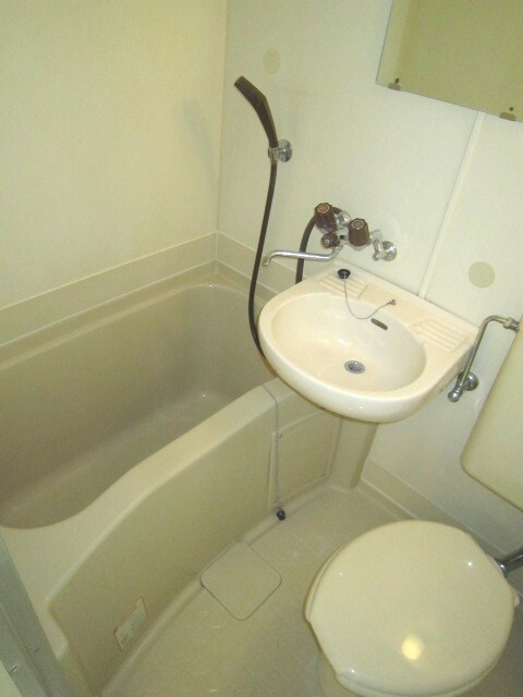 物件内観写真13　(バス／シャワールーム等)