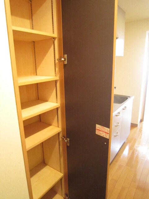 物件内観写真14　(靴箱)