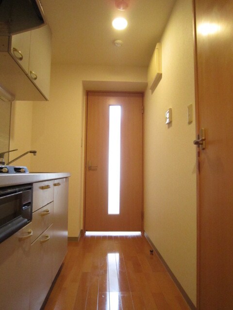 物件内観写真15　(廊下)