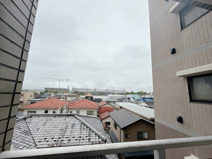 物件内観写真16　(室内からの展望)