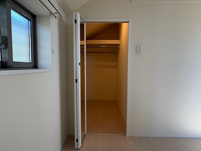 物件内観写真11　(収納)