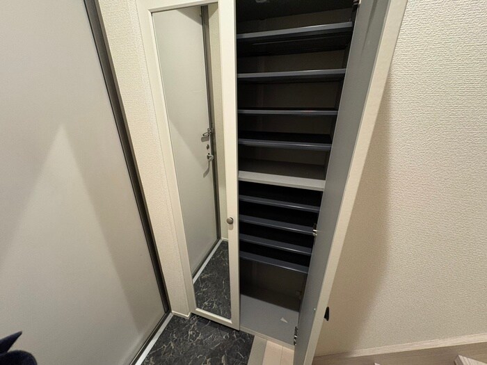 物件内観写真18　(靴箱)