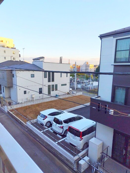 物件内観写真16　(室内からの展望)