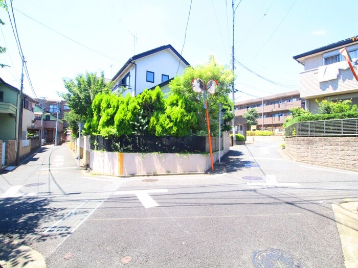 物件外観写真6　(周辺環境)