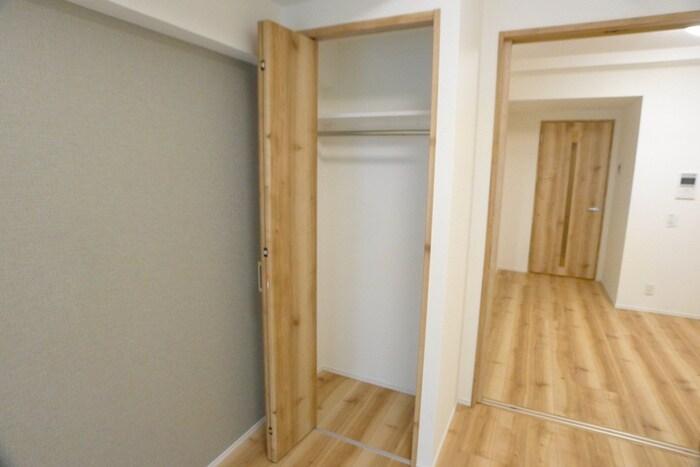 物件内観写真14　(廊下)