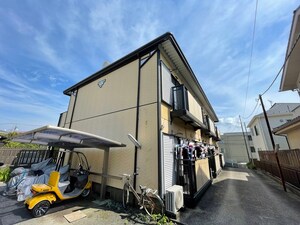 メゾンナナ外観写真