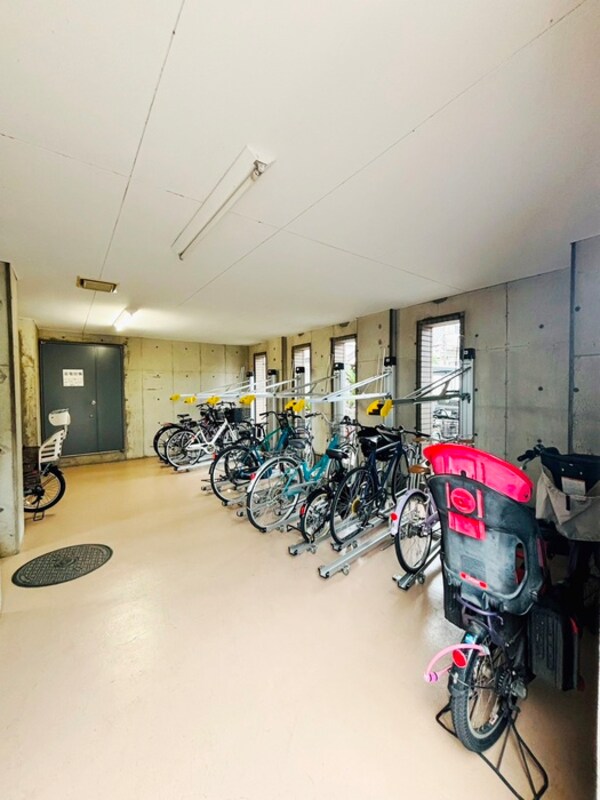 駐輪場