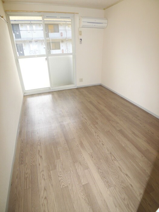 物件内観写真8　(ベランダ・バルコニー)