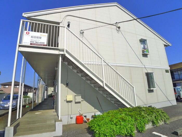 物件外観写真4　(エントランス部分)