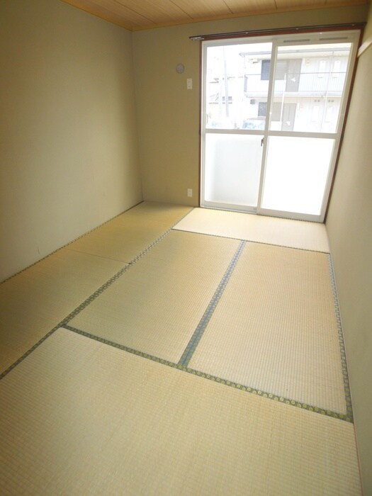 物件内観写真10　(室内からの展望)