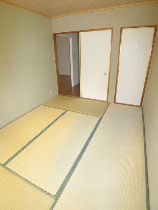 物件内観写真11　(収納)