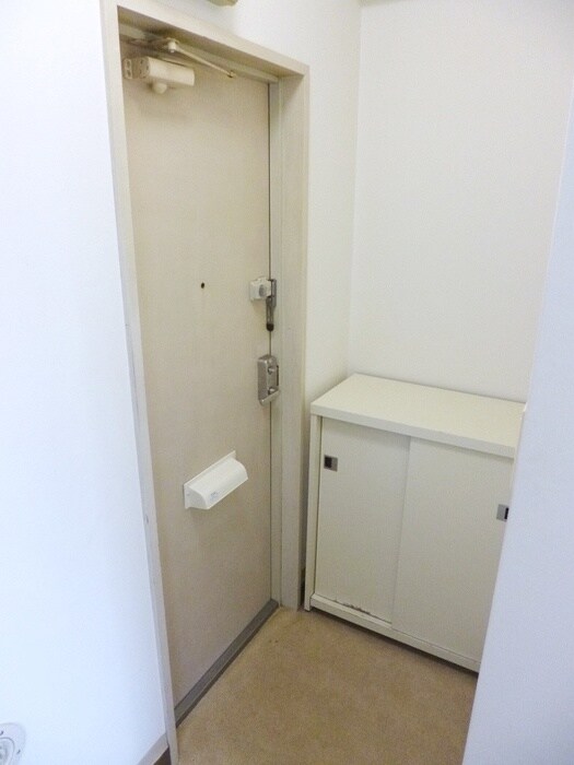 物件内観写真15　(玄関)
