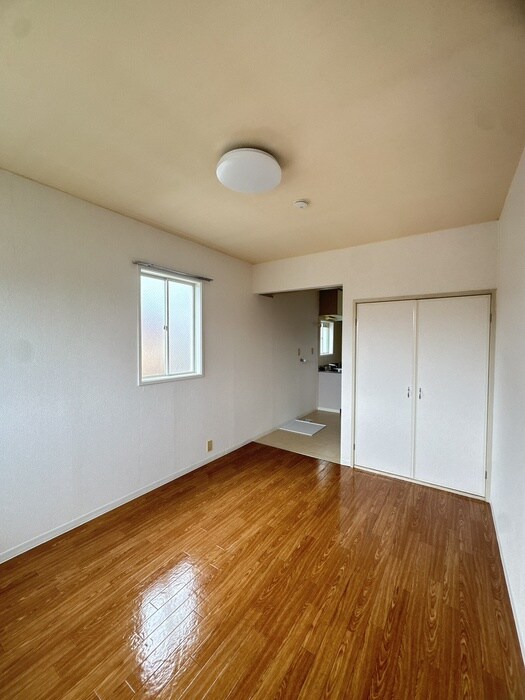 物件内観写真21　(居室)