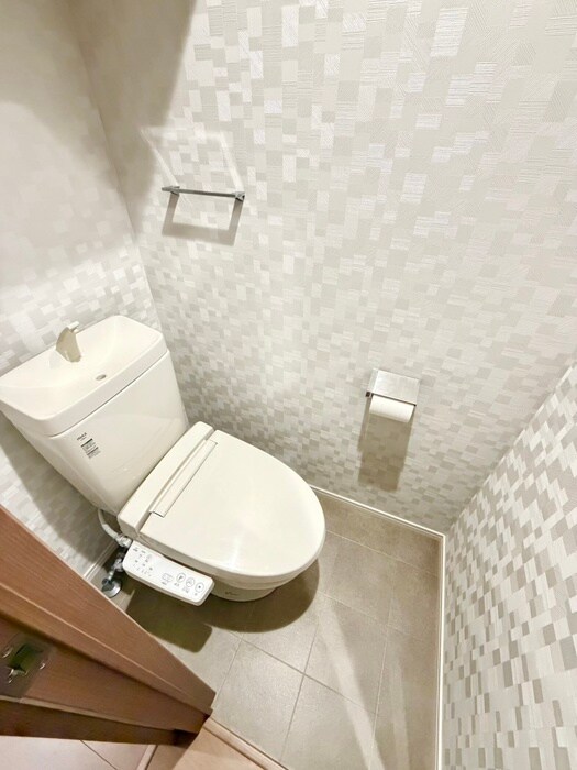 物件内観写真14　(トイレ)