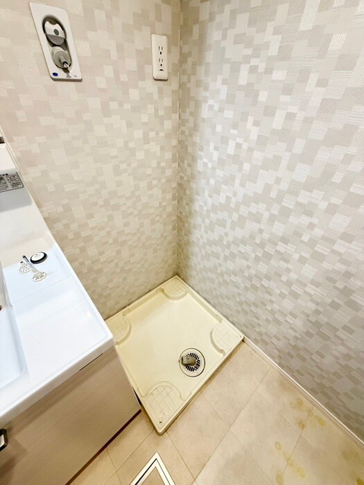 物件内観写真15　(洗濯機置場)