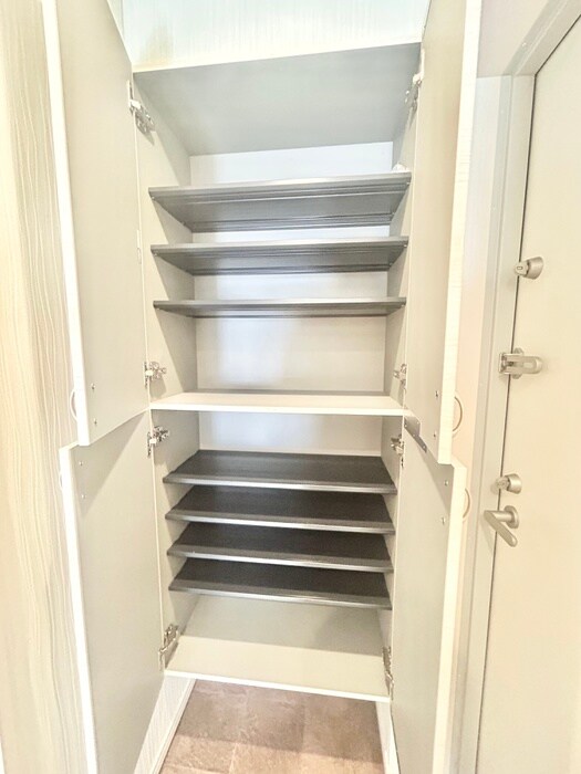 物件内観写真17　(靴箱)