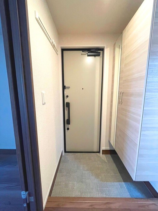 物件内観写真15　(玄関)