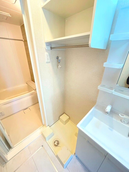 物件内観写真17　(洗濯機置場)