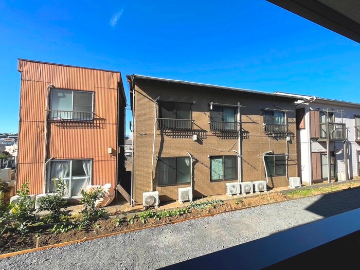 物件内観写真21　(室内からの展望)