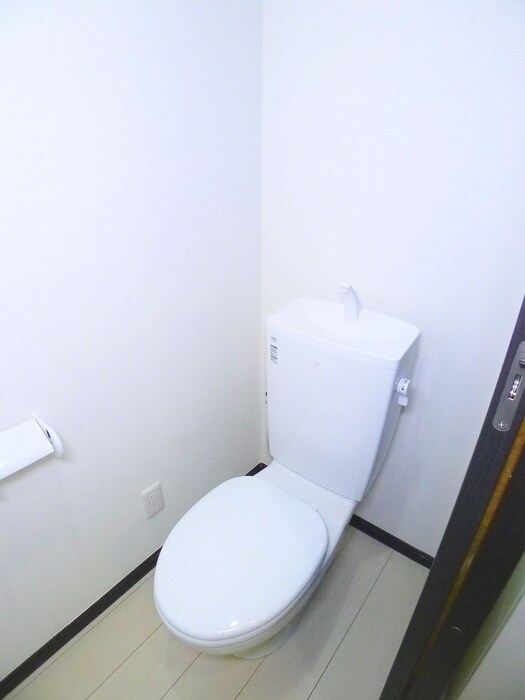 物件内観写真16　(トイレ)