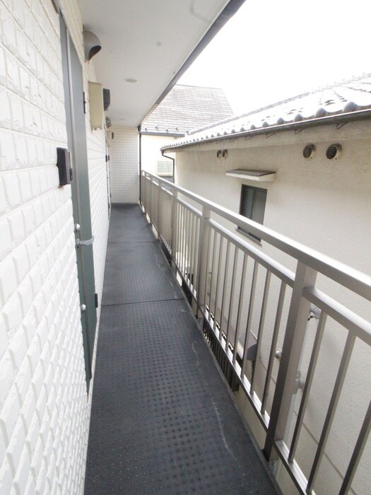 物件外観写真6　(エントランス部分)