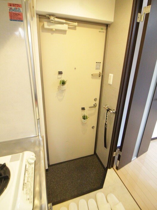 物件内観写真15　(玄関)