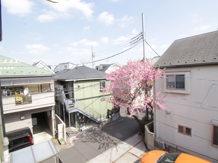 物件内観写真16　(室内からの展望)